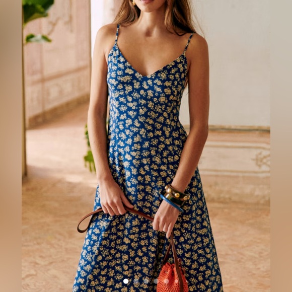 Sezane Dresses & Skirts - Sezane - MARGUARITA dress in blue floral - Size 40